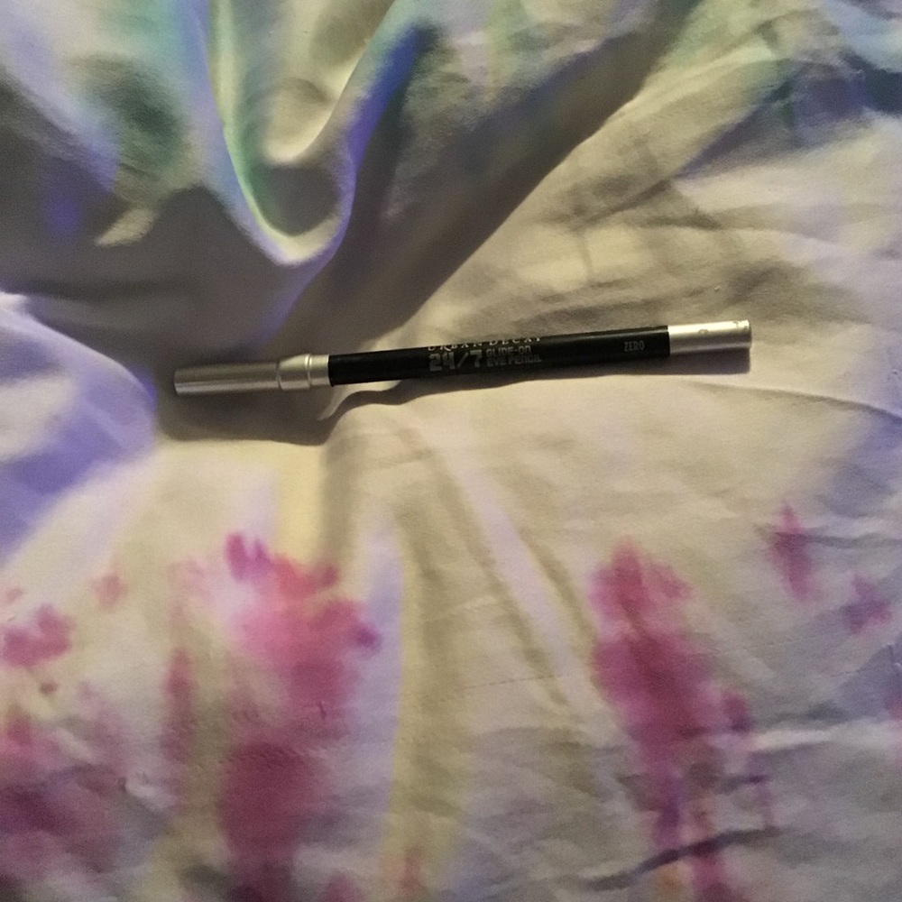 UD EYELINER